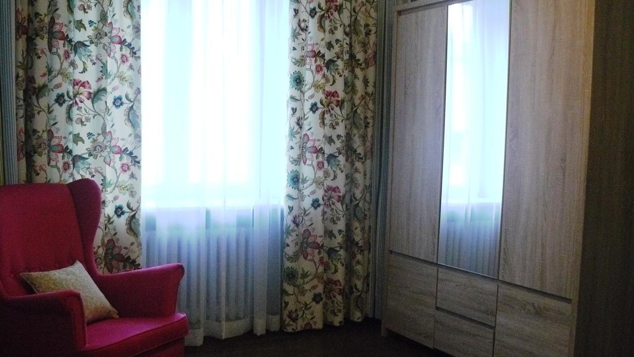Апартаменты Apartament Chmielna Варшава Экстерьер фото